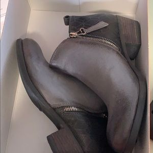 Miz mooz ankle booties